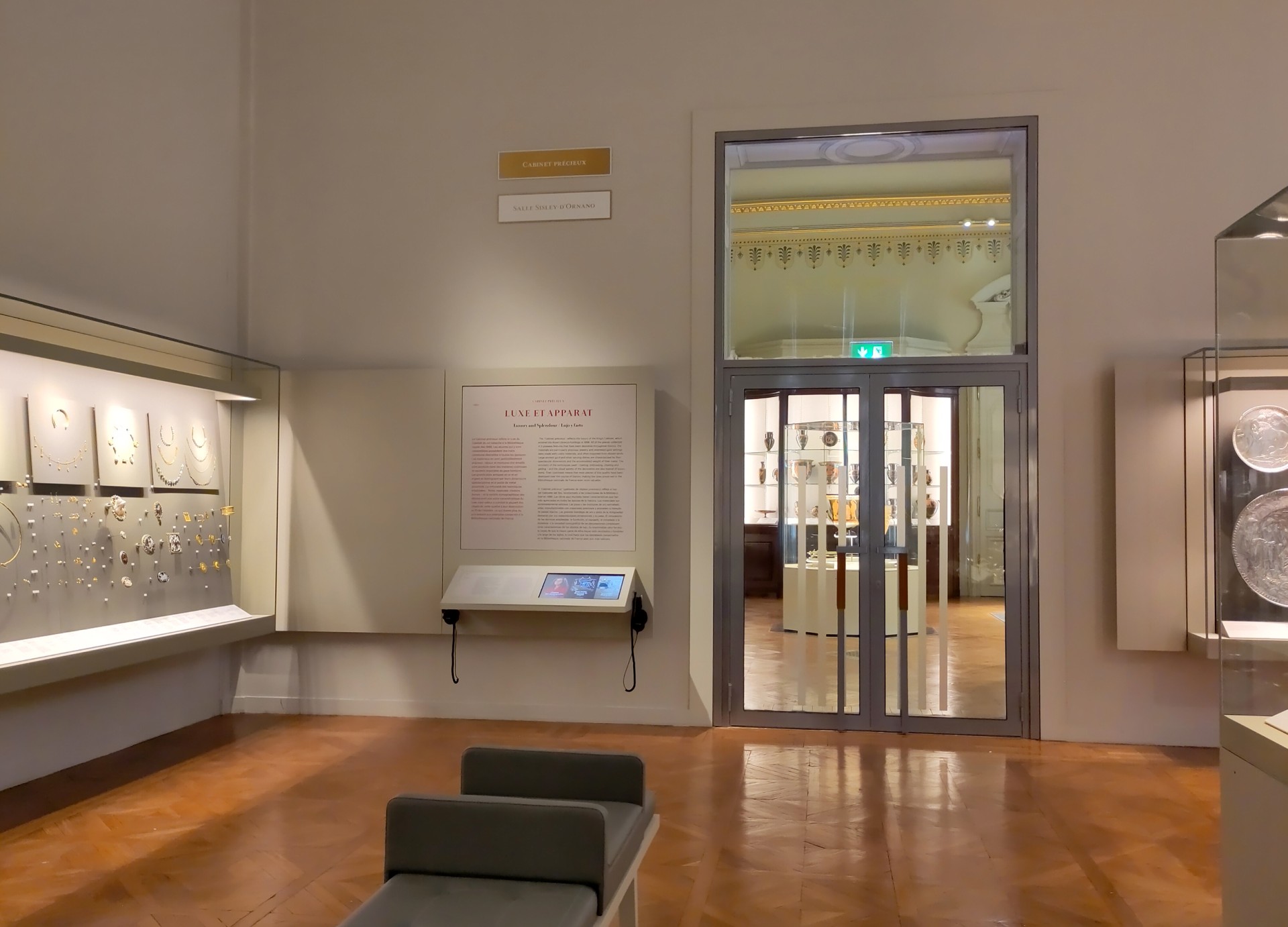 studio-weg-bnf-richelieu-mecenat_bnf-signaletique-mecenat_studio_weg_02.jpg