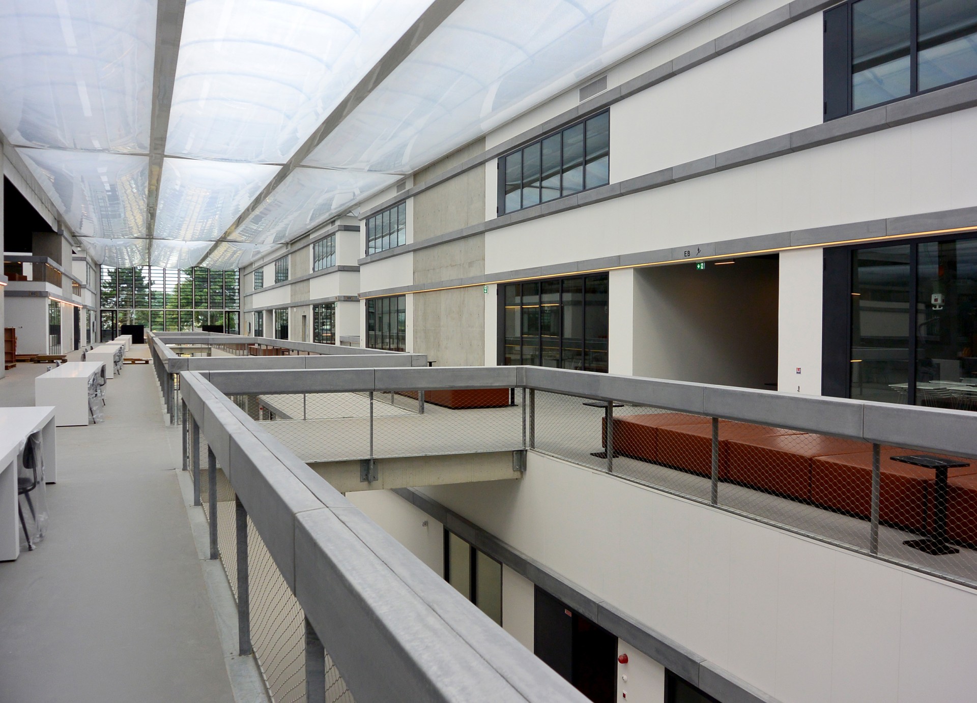 studio-weg-ecole-centralesupelec_ecole-centralesupelec-signaletique-studio_weg_14.jpg