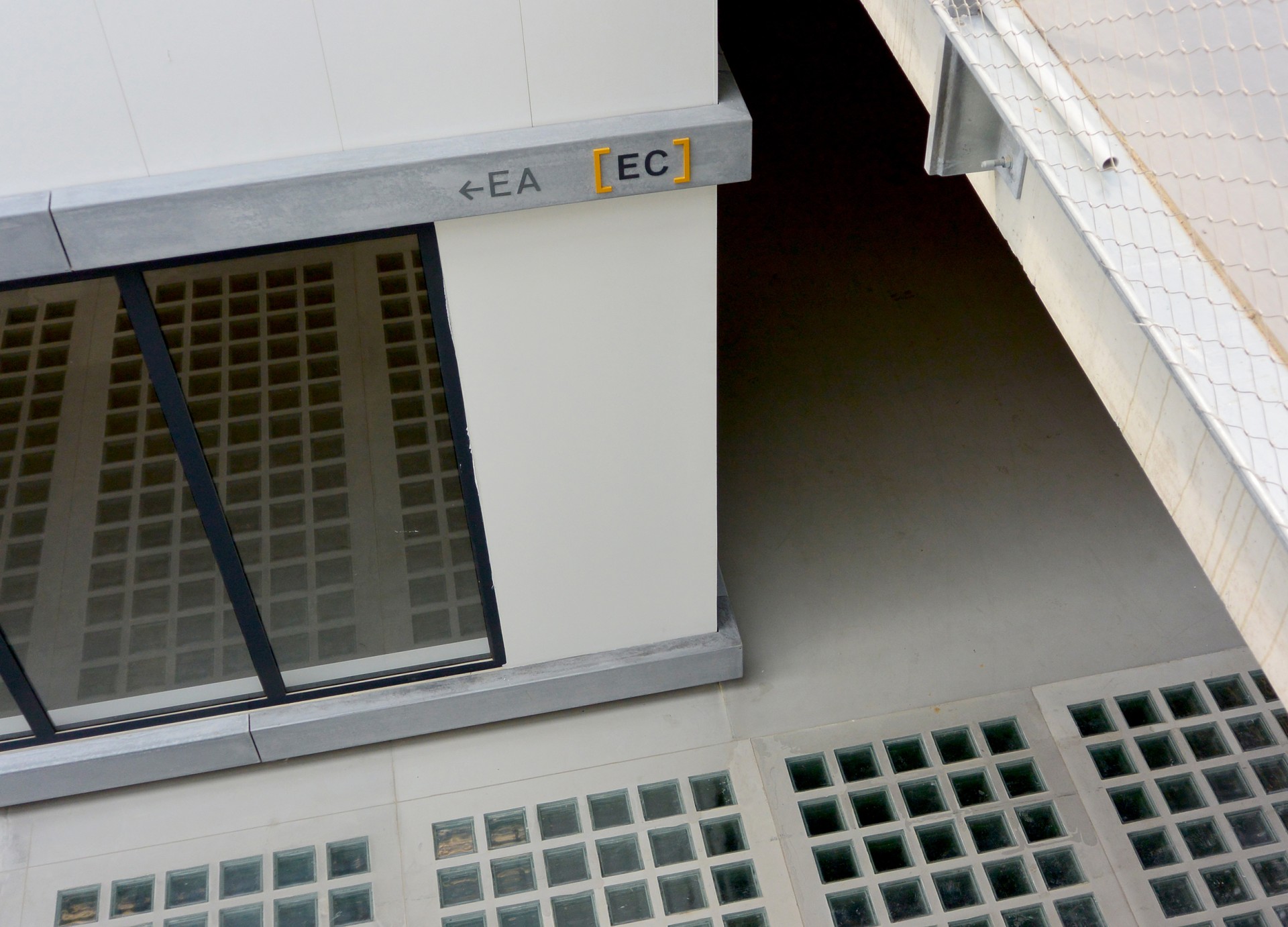 studio-weg-ecole-centralesupelec_ecole-centralesupelec-signaletique-studio_weg_15.jpg