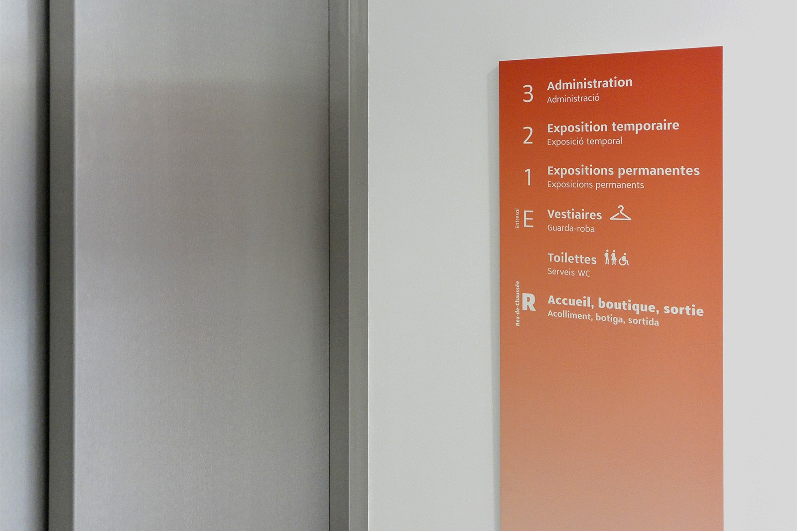 studio-weg-musee-dart-hyacinthe-rigaud_signaletique-musee-art-perpignan-studio-weg-13.jpg