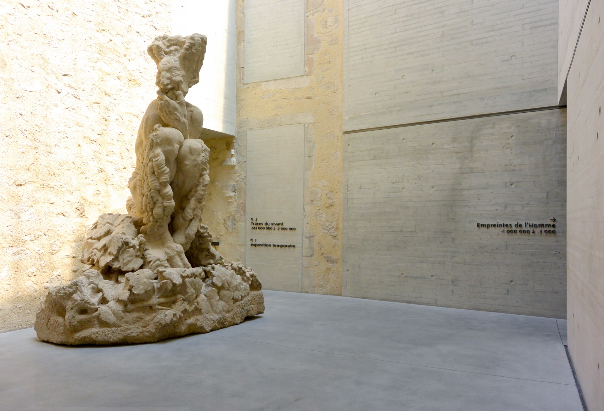 studio-weg-musee-de-lodeve_lodeve-signaletique-studio_weg_08.jpg