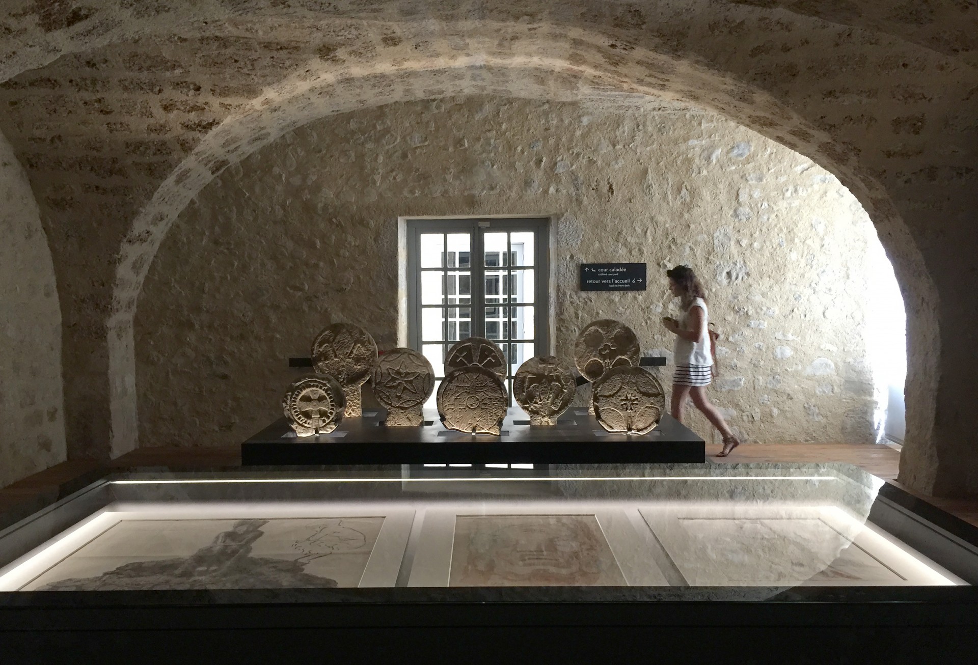 studio-weg-musee-de-lodeve_lodeve-graphisme-exposition-darde-studio_weg_06.jpg