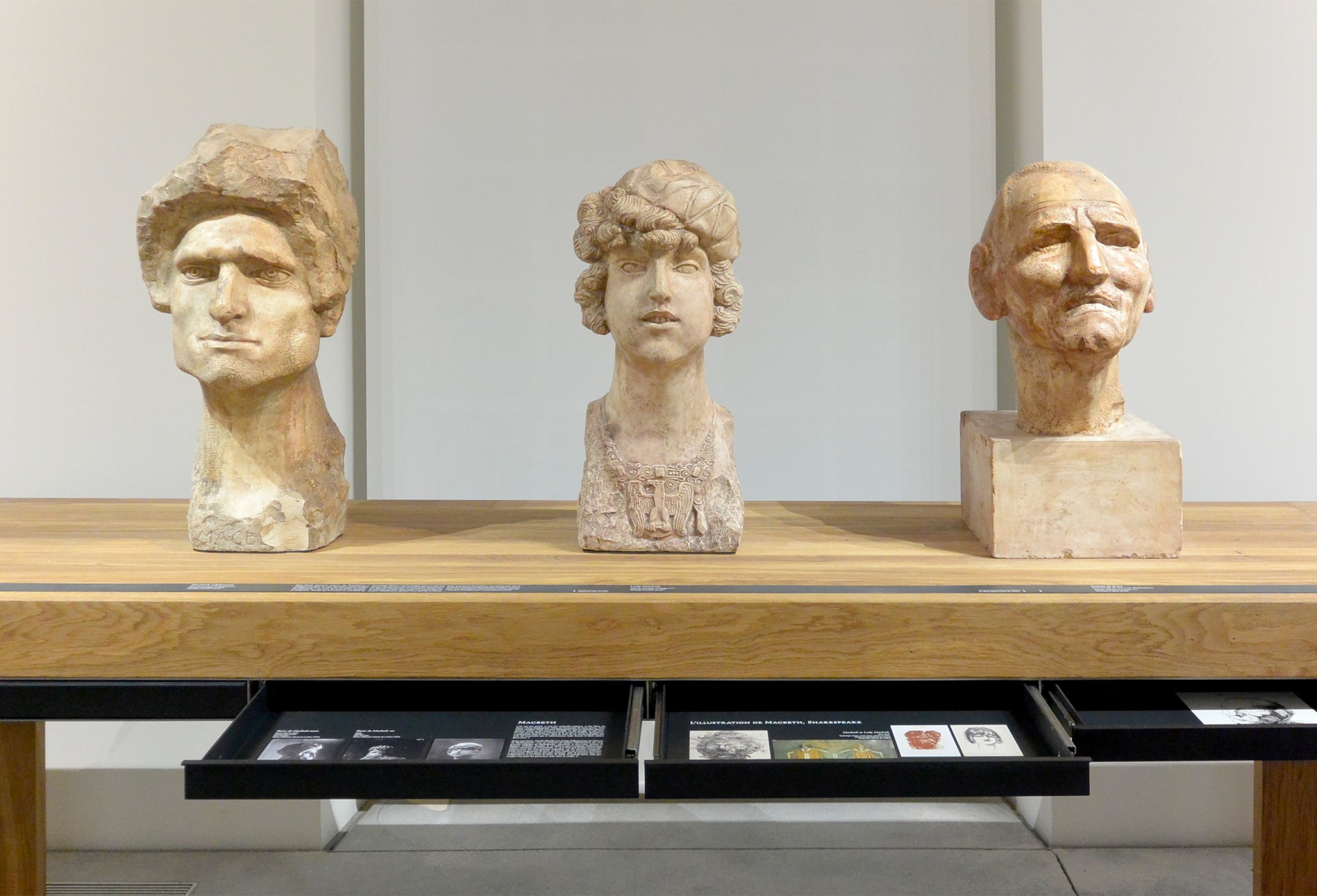 studio-weg-musee-de-lodeve_lodeve-graphisme-exposition-darde-studio_weg_03.jpg