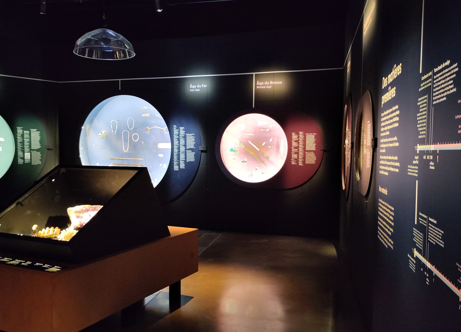 studio-weg-secrets-de-la-terre_secrets-de-la-terre-confluences-signaletique-studio_weg-07.jpg